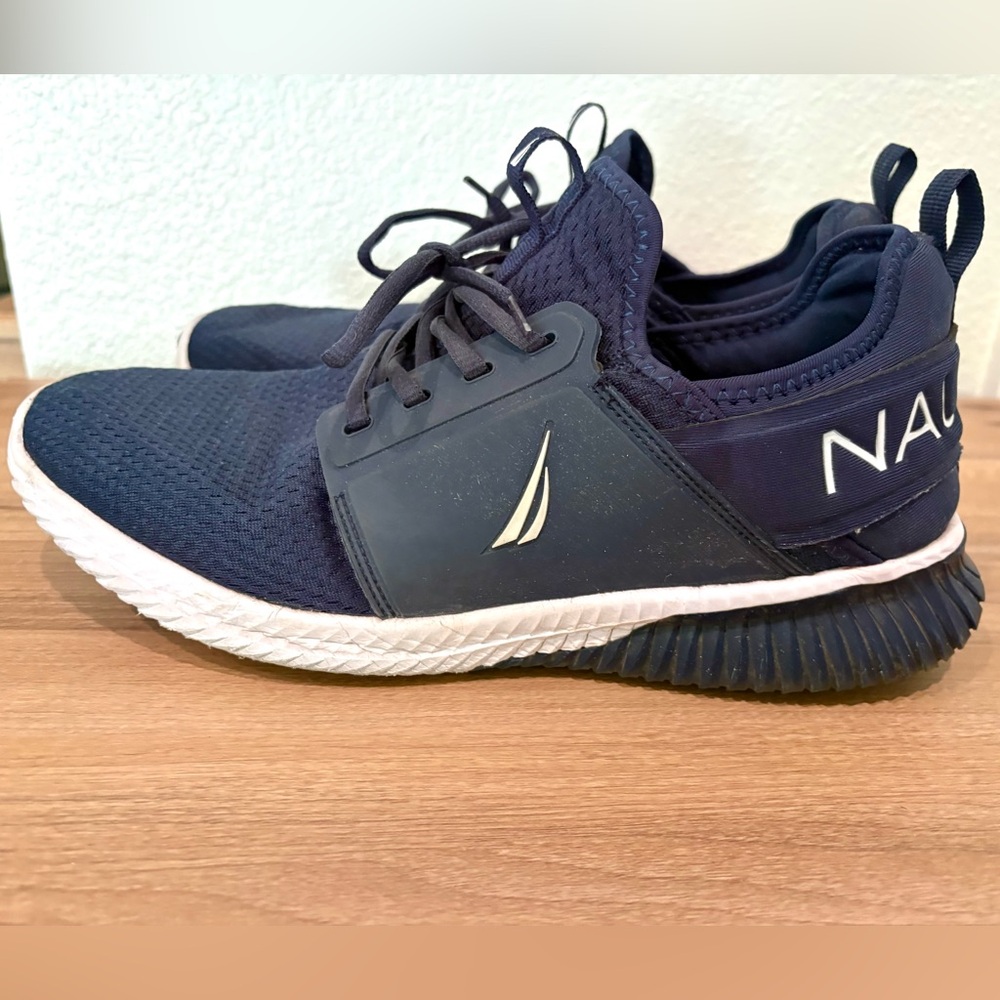 Nautica Men’s running Sneaker